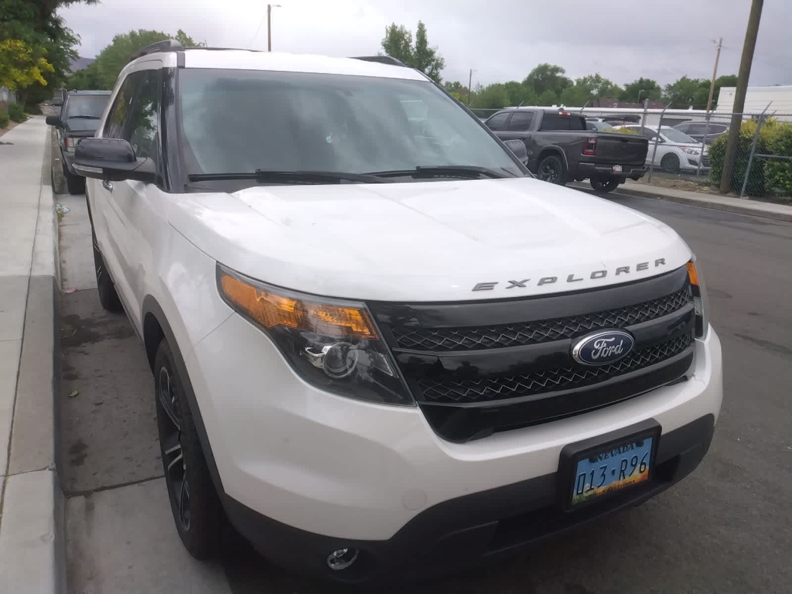 Thumbnail: 2013 Ford Explorer - 4