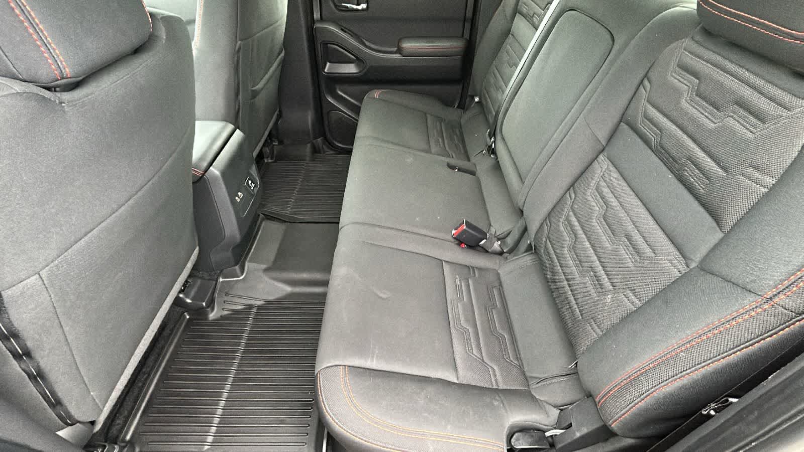 Thumbnail: 2024 Nissan Frontier - 24