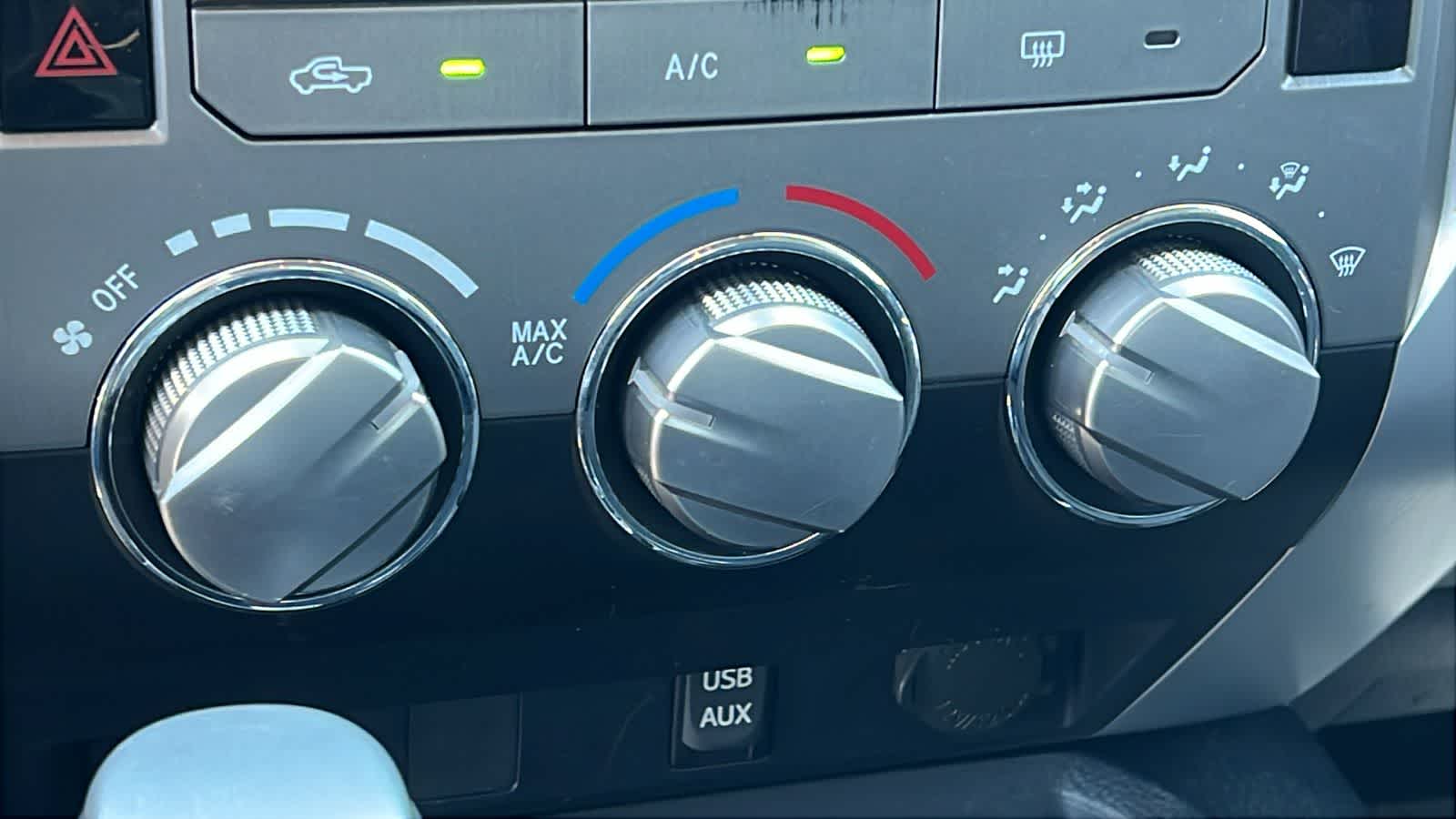 Thumbnail: 2018 Toyota Tundra - 14