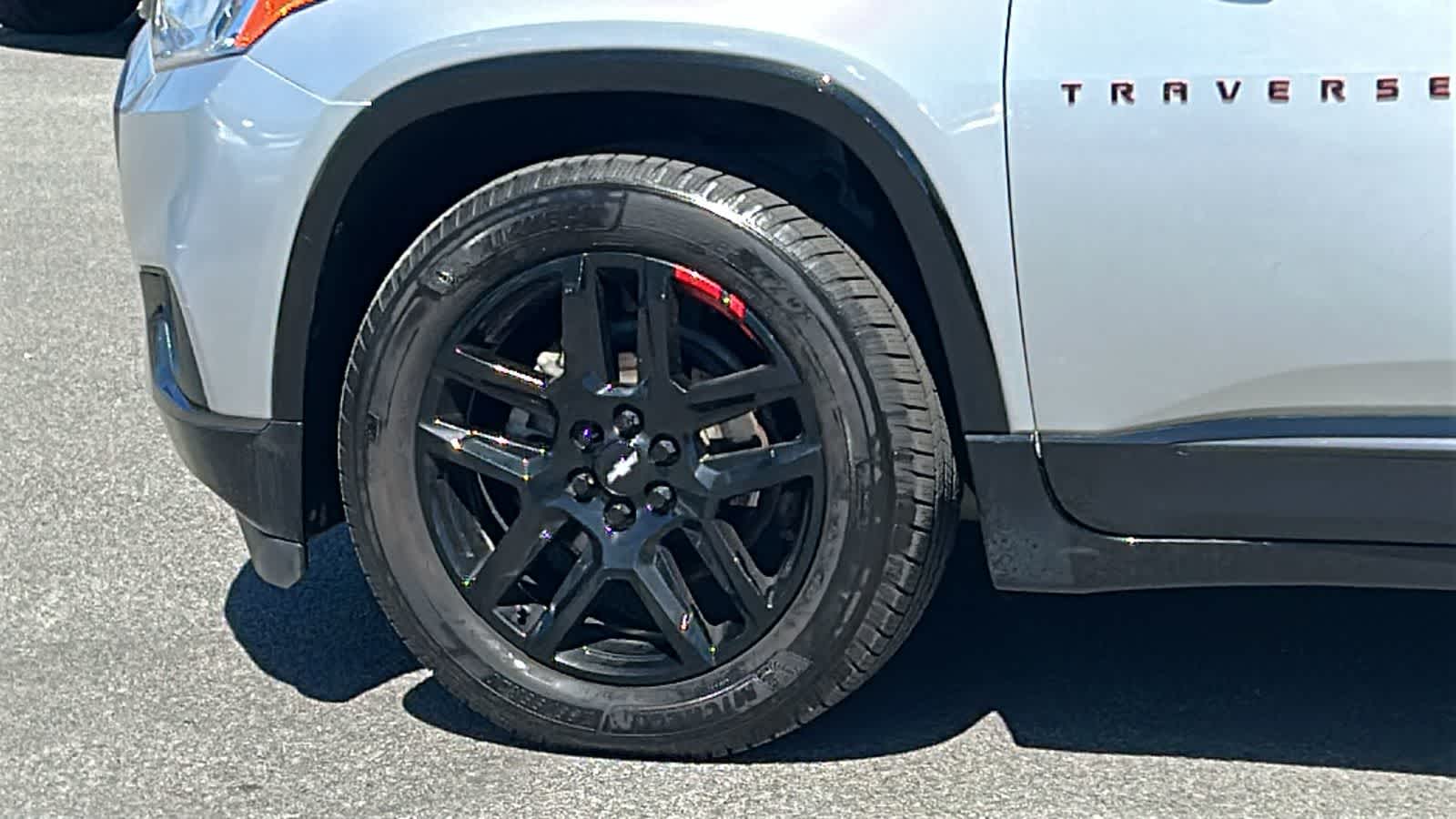 Thumbnail: 2021 Chevrolet Traverse - 9