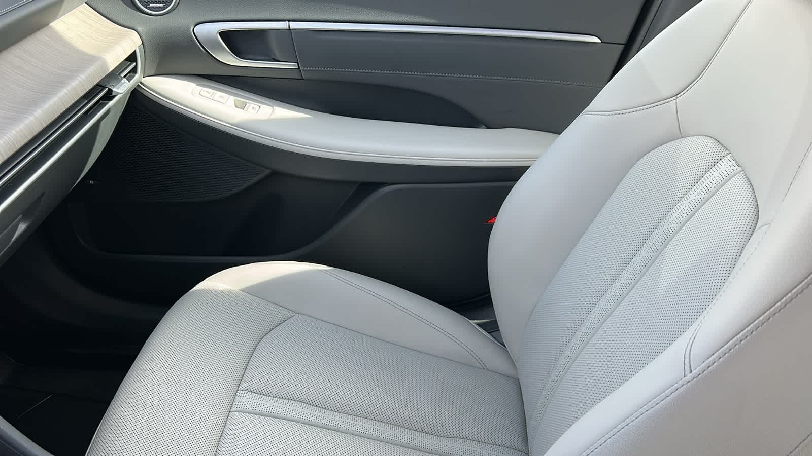 Thumbnail: 2025 Hyundai Sonata - 12