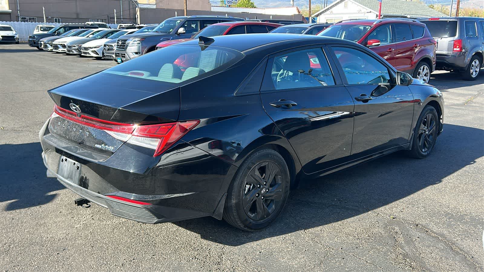 Thumbnail: 2022 Hyundai Elantra - 14