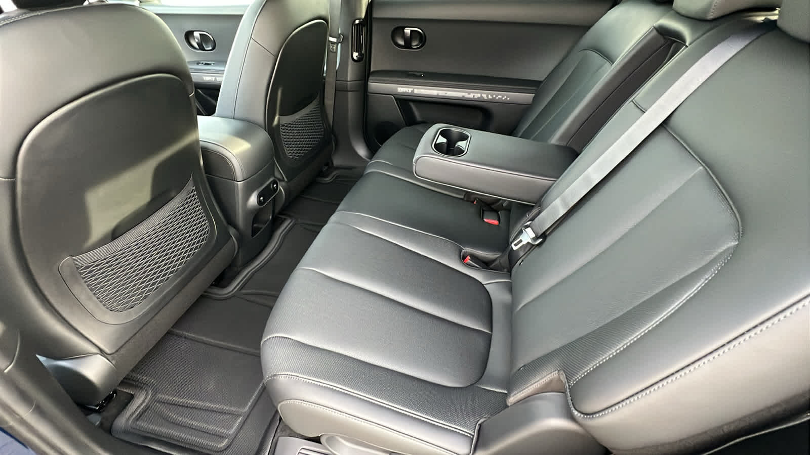 Thumbnail: 2026 Hyundai Ioniq 5 - 24