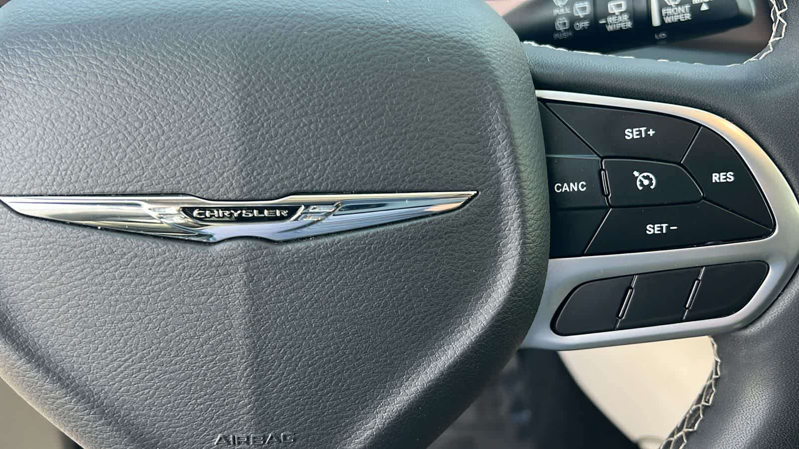 Thumbnail: 2023 Chrysler Voyager - 20