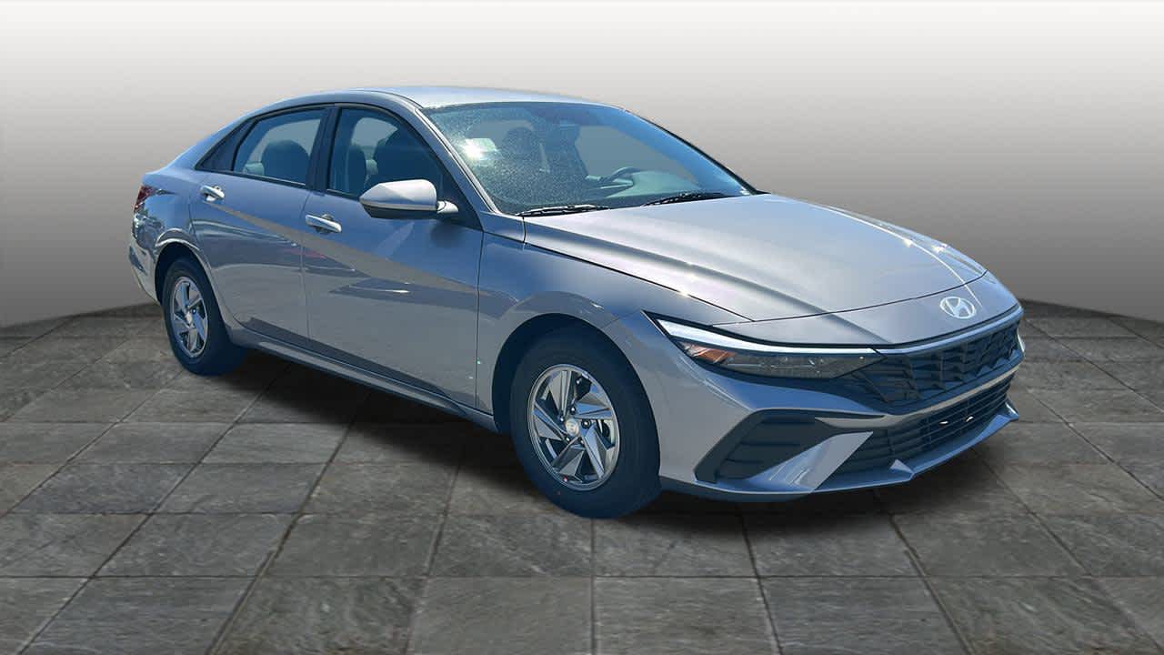 Thumbnail: 2025 Hyundai Elantra - 3