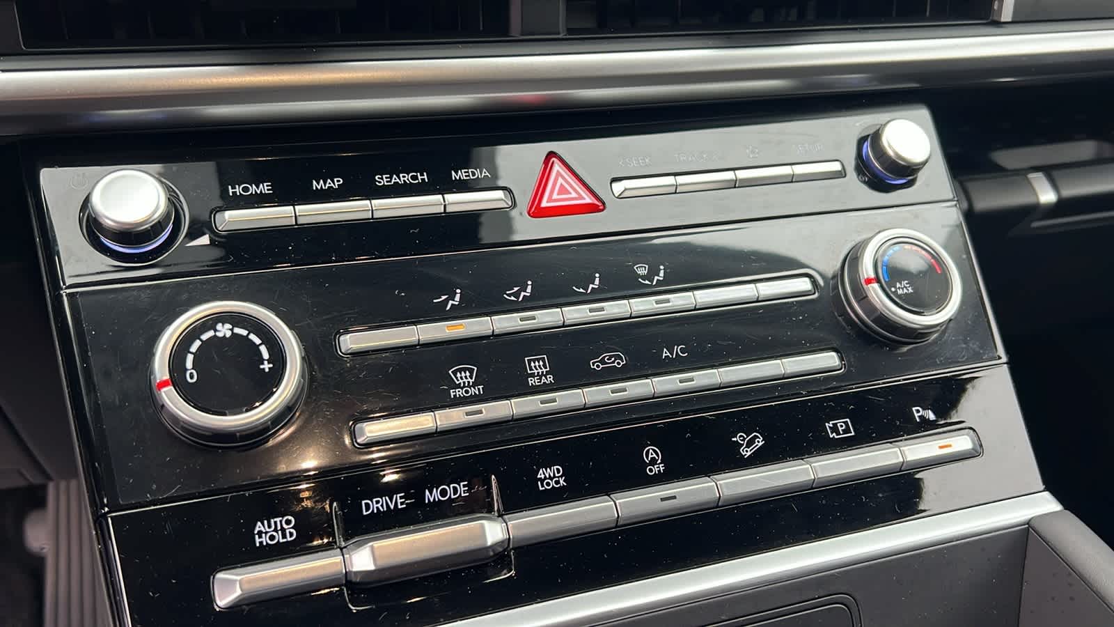 Thumbnail: 2025 Hyundai Santa Fe - 14