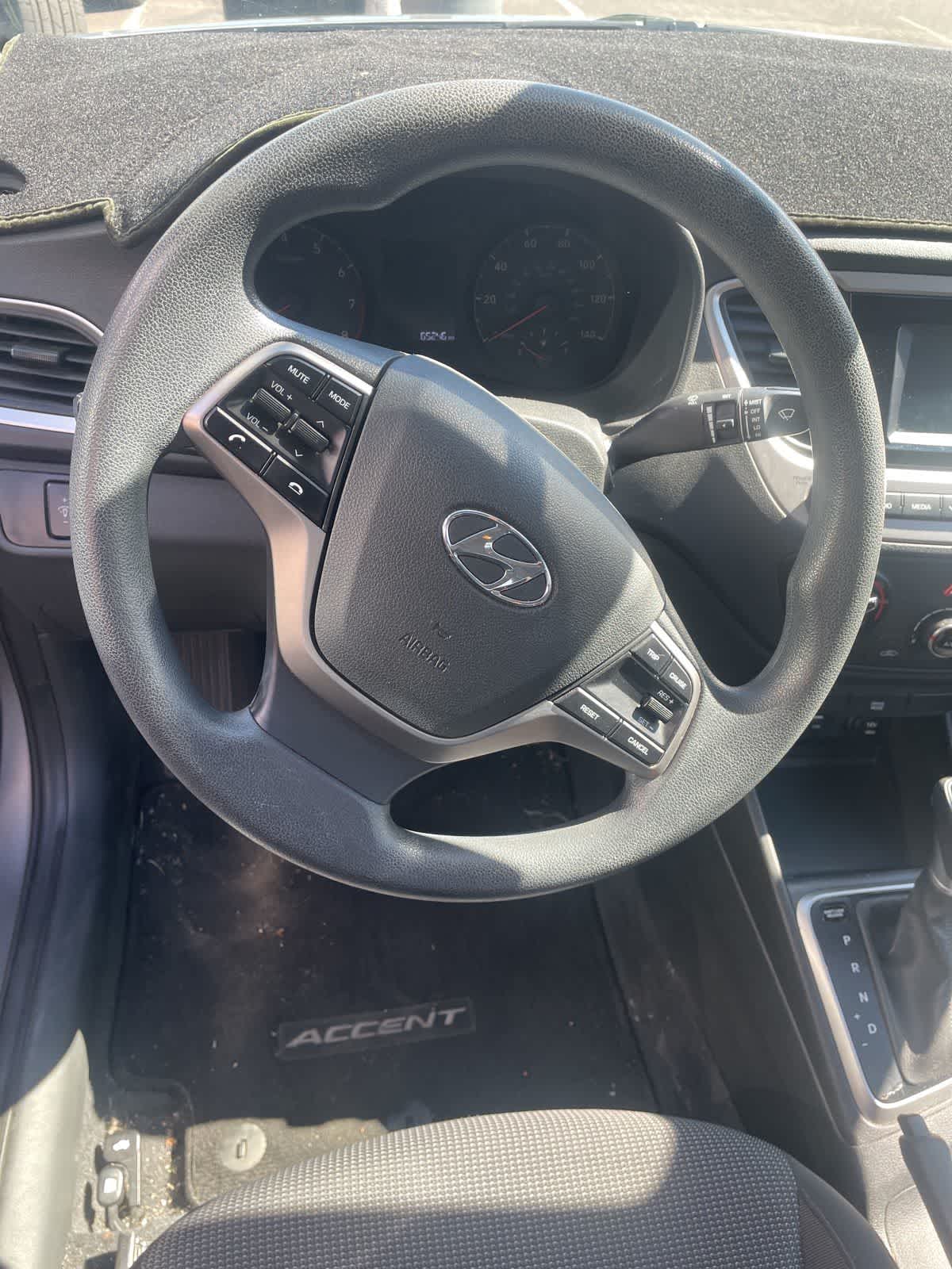 Thumbnail: 2022 Hyundai Accent - 10