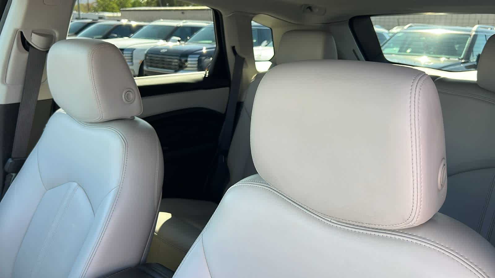 Thumbnail: 2015 Cadillac SRX - 11