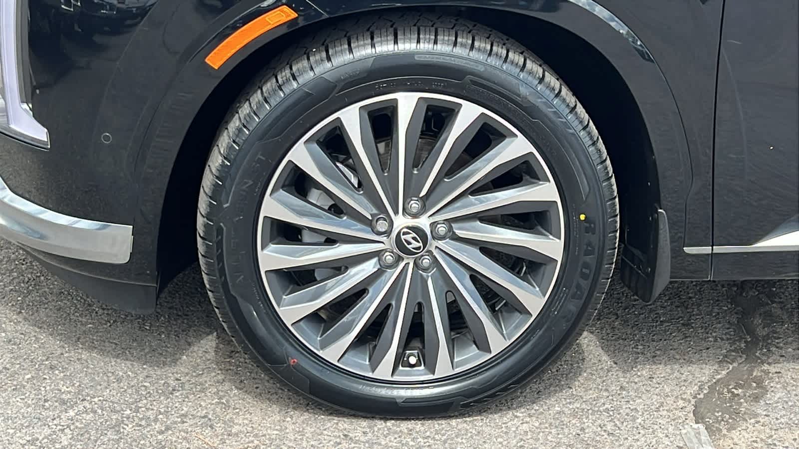 Thumbnail: 2024 Hyundai Palisade - 9