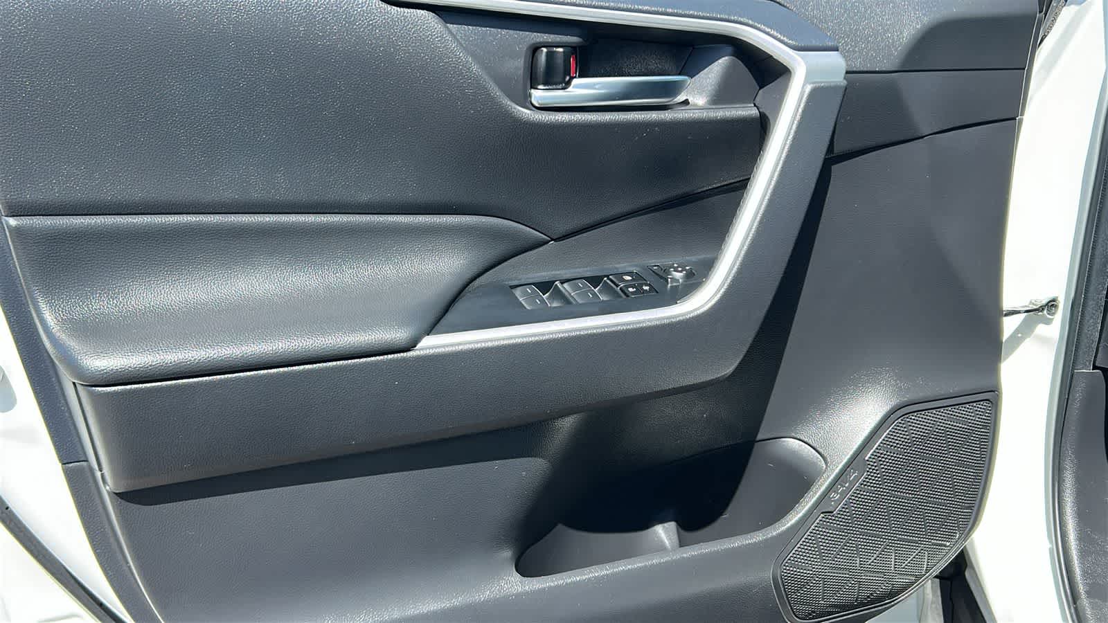 Thumbnail: 2024 Toyota RAV4 - 22