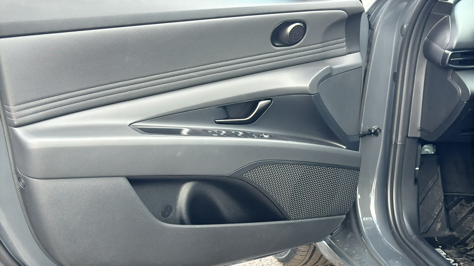 Thumbnail: 2026 Hyundai Elantra - 23