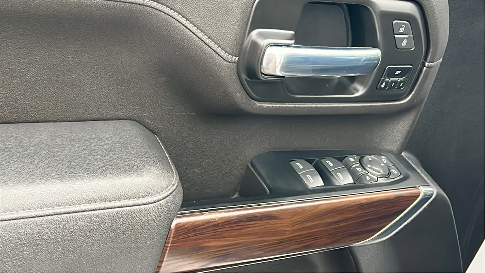 Thumbnail: 2023 GMC Sierra 2500 - 22