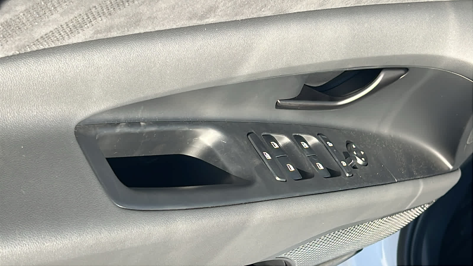 Thumbnail: 2025 Hyundai Elantra - 22