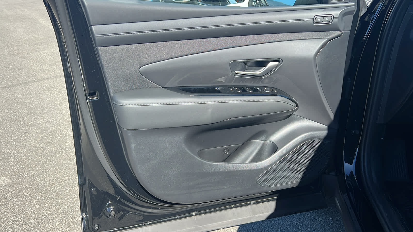 Thumbnail: 2025 Hyundai Santa Cruz - 23