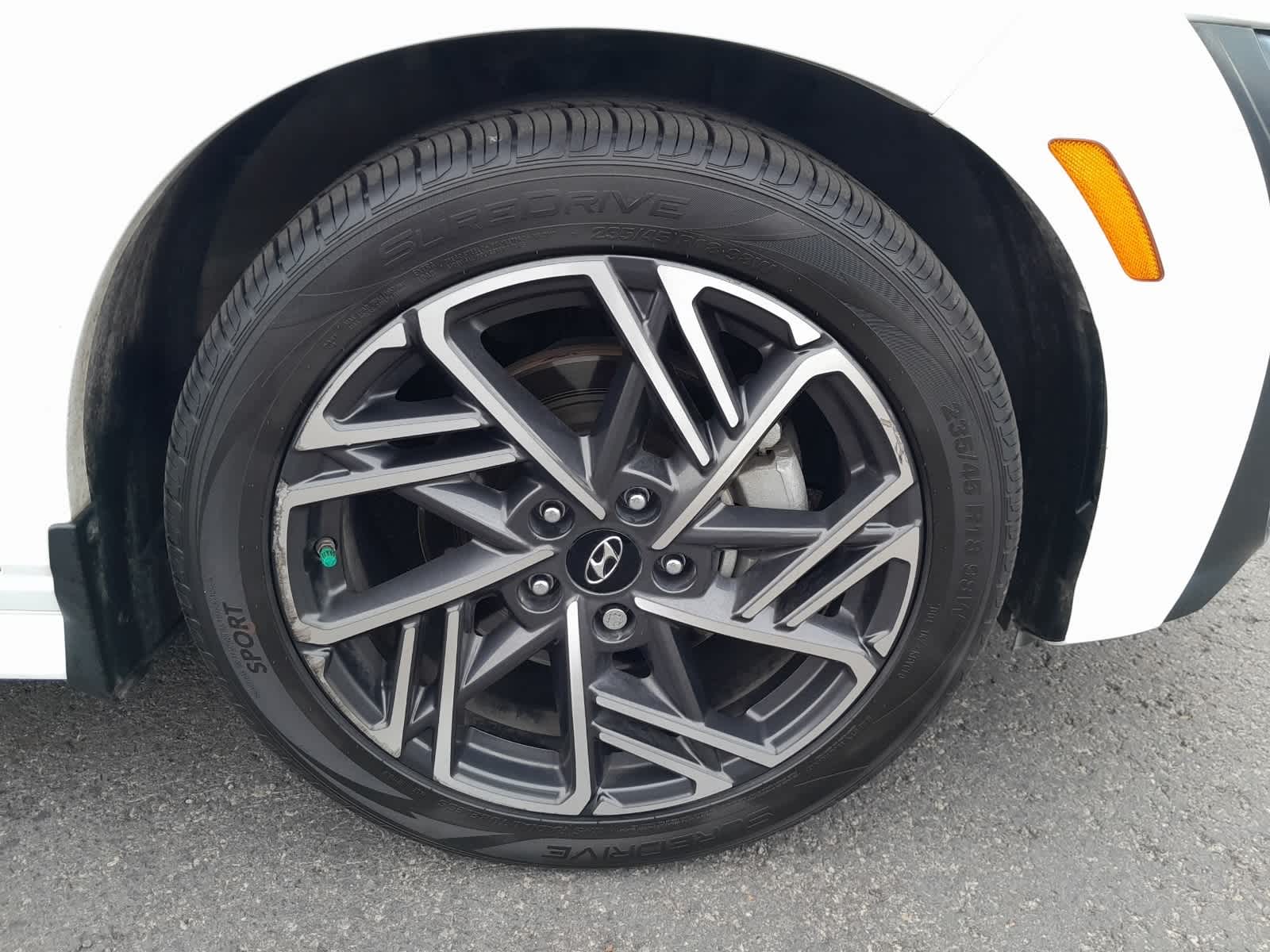 Thumbnail: 2023 Hyundai Kona - 9