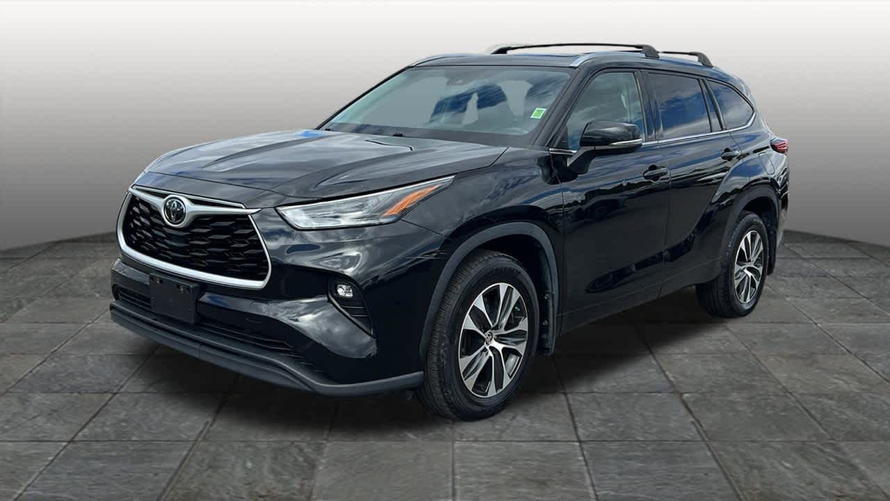 Thumbnail: 2021 Toyota Highlander - 1