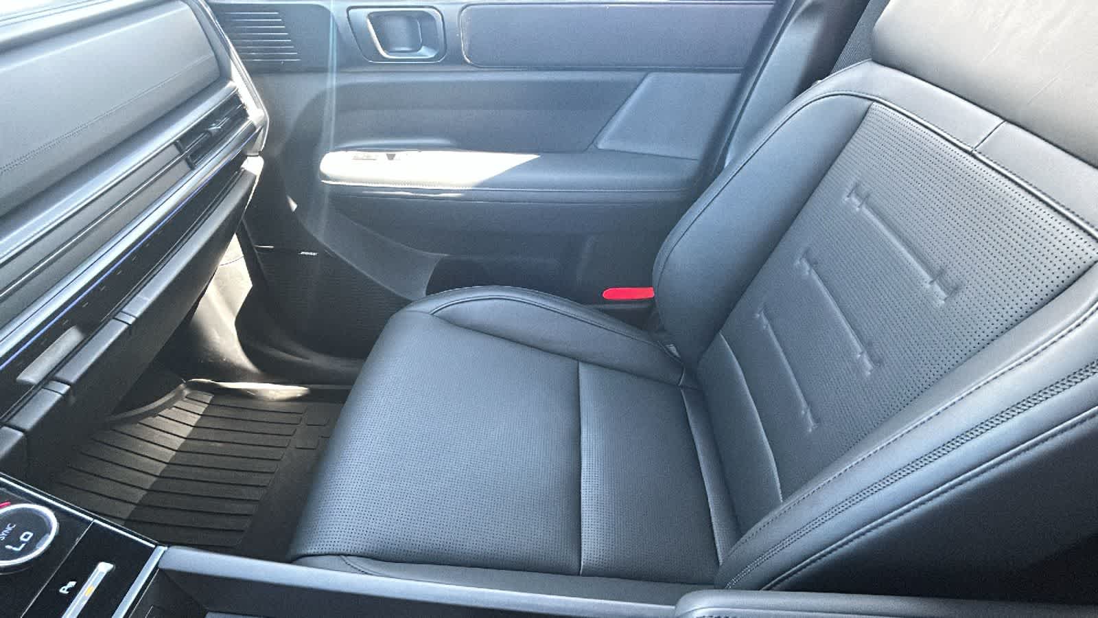 Thumbnail: 2026 Hyundai Santa Fe - 12