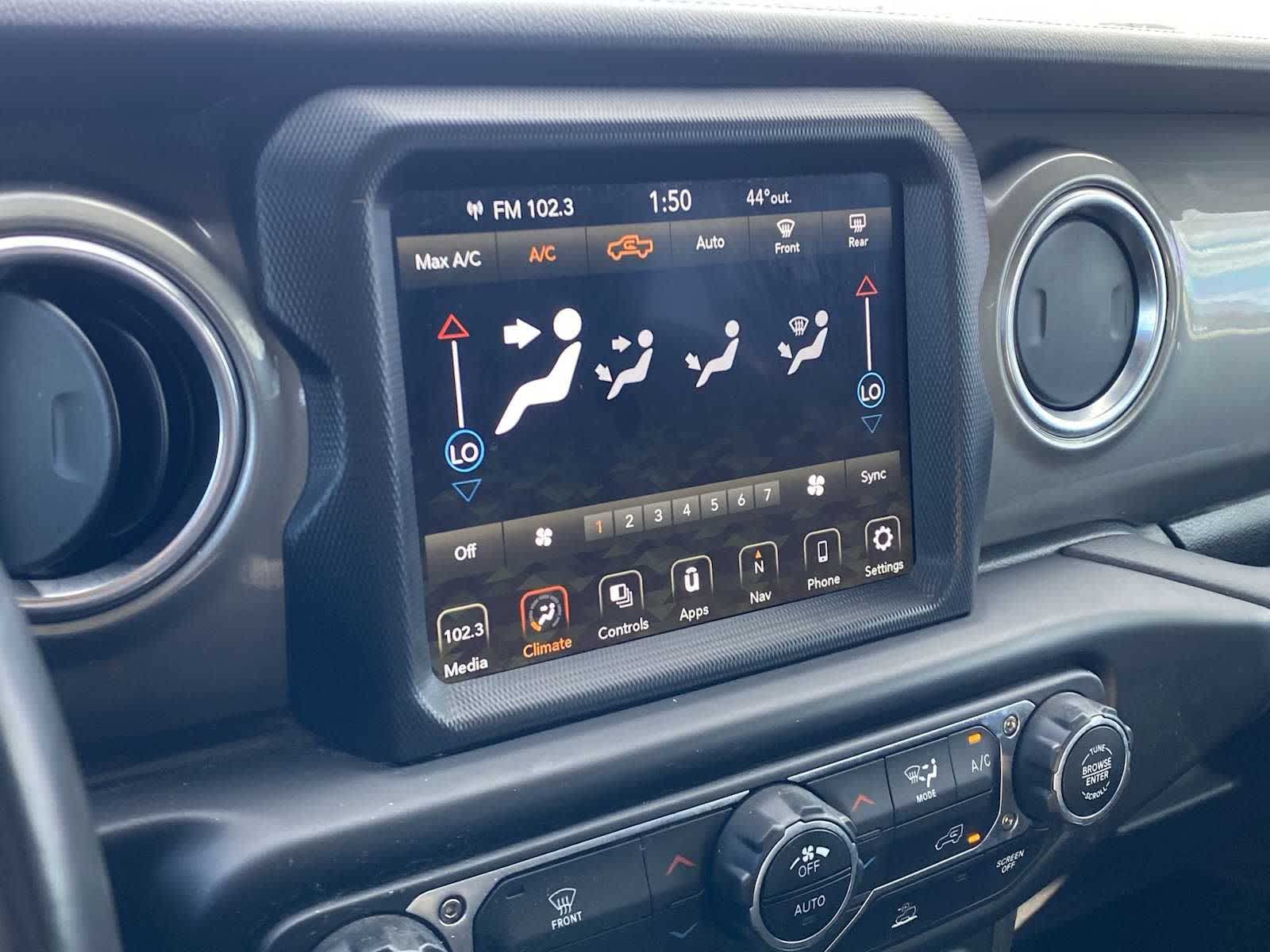 Thumbnail: 2022 Jeep Gladiator - 27