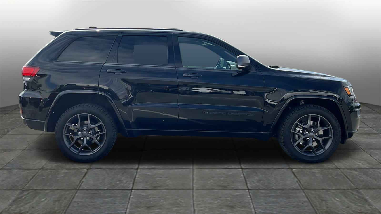 2021 Jeep Grand Cherokee Limited Edition 4