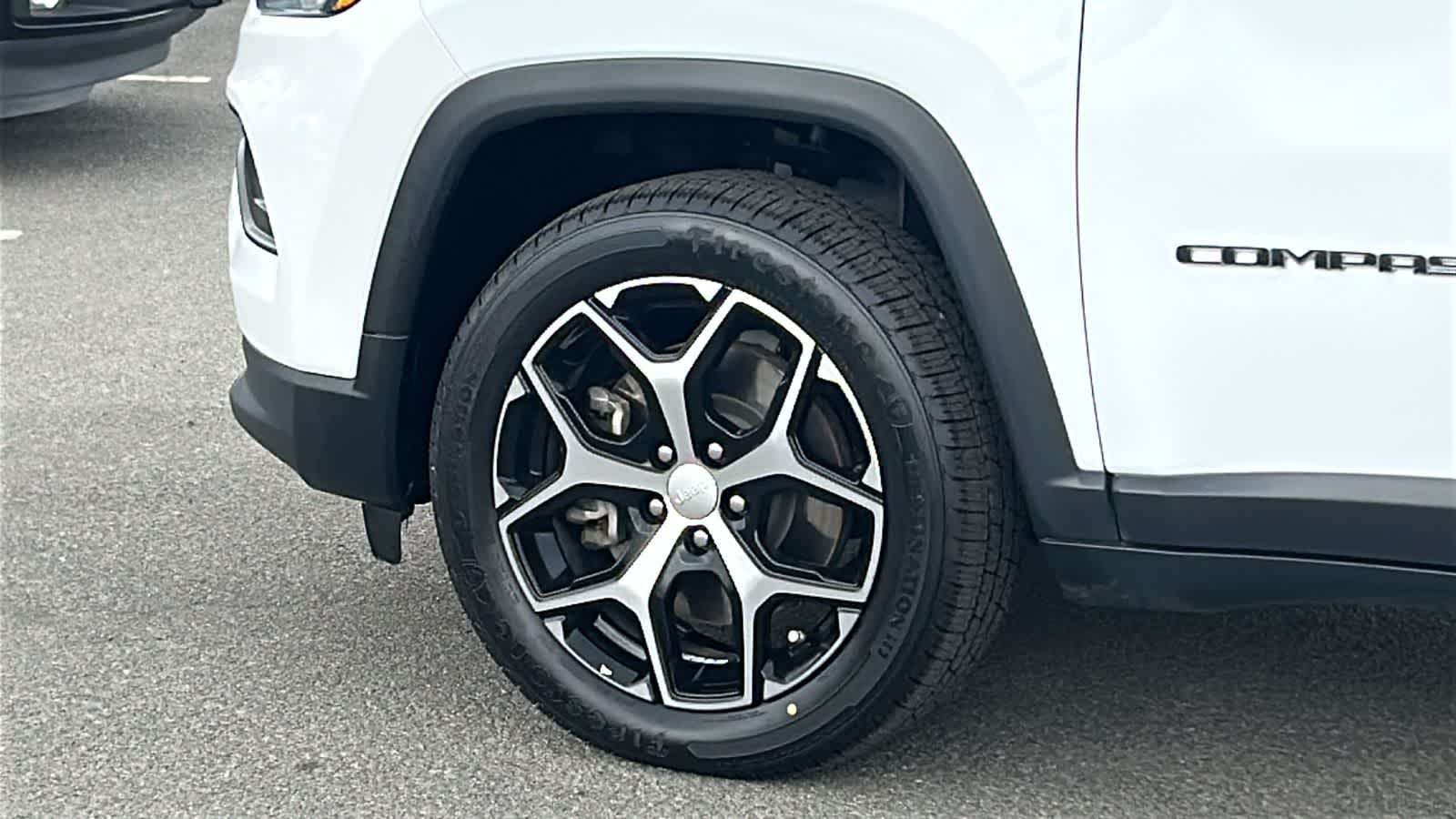 Thumbnail: 2024 Jeep Compass - 9