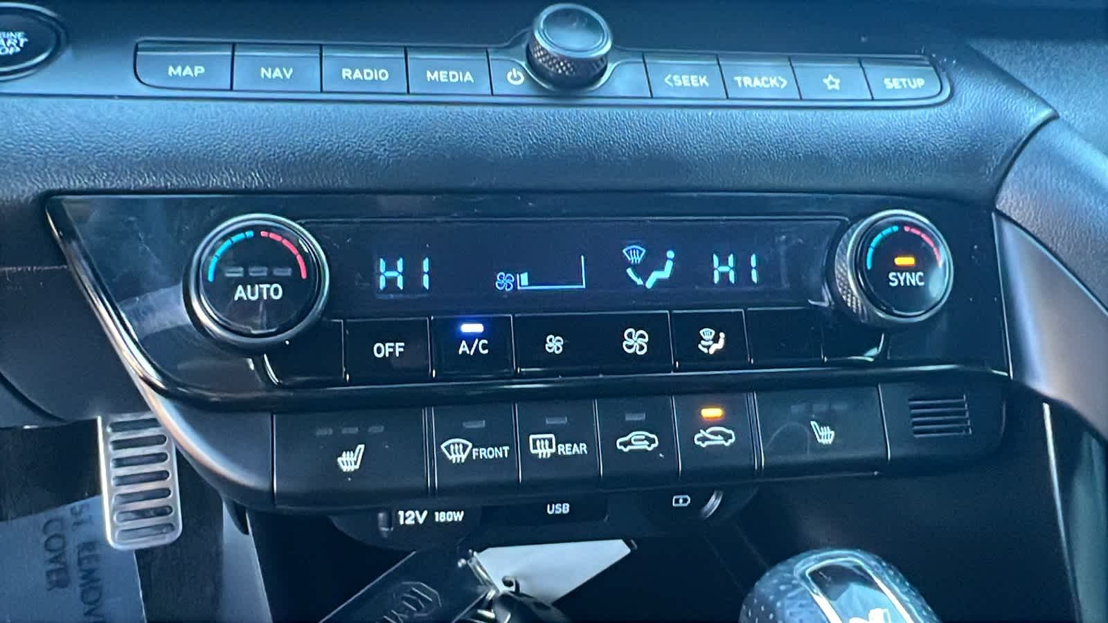 Thumbnail: 2023 Hyundai Elantra - 14