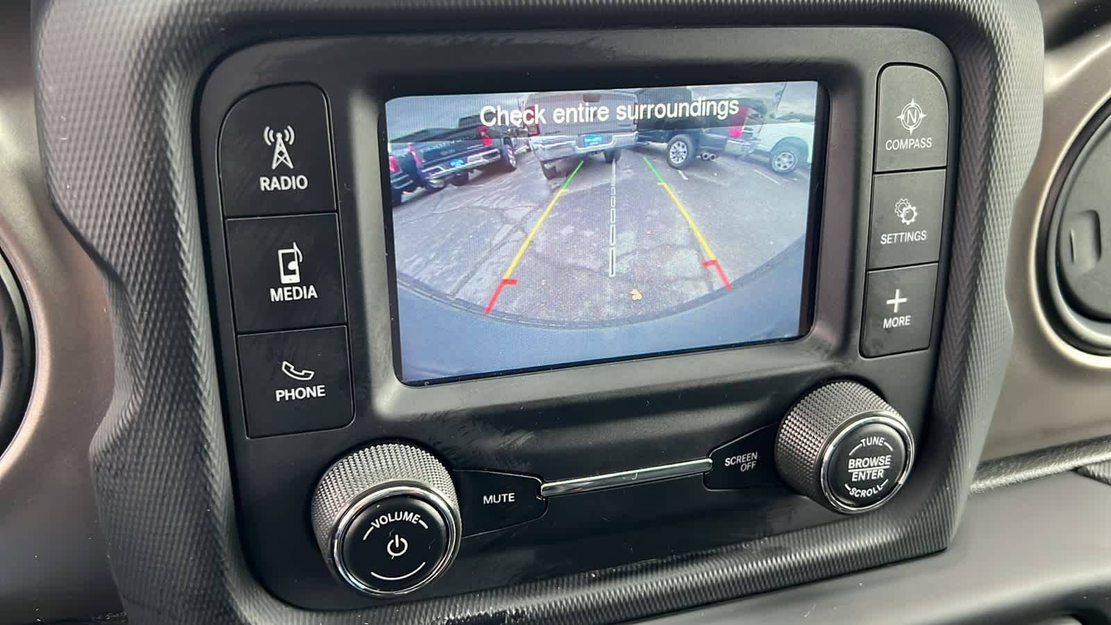 Thumbnail: 2019 Jeep Wrangler - 16