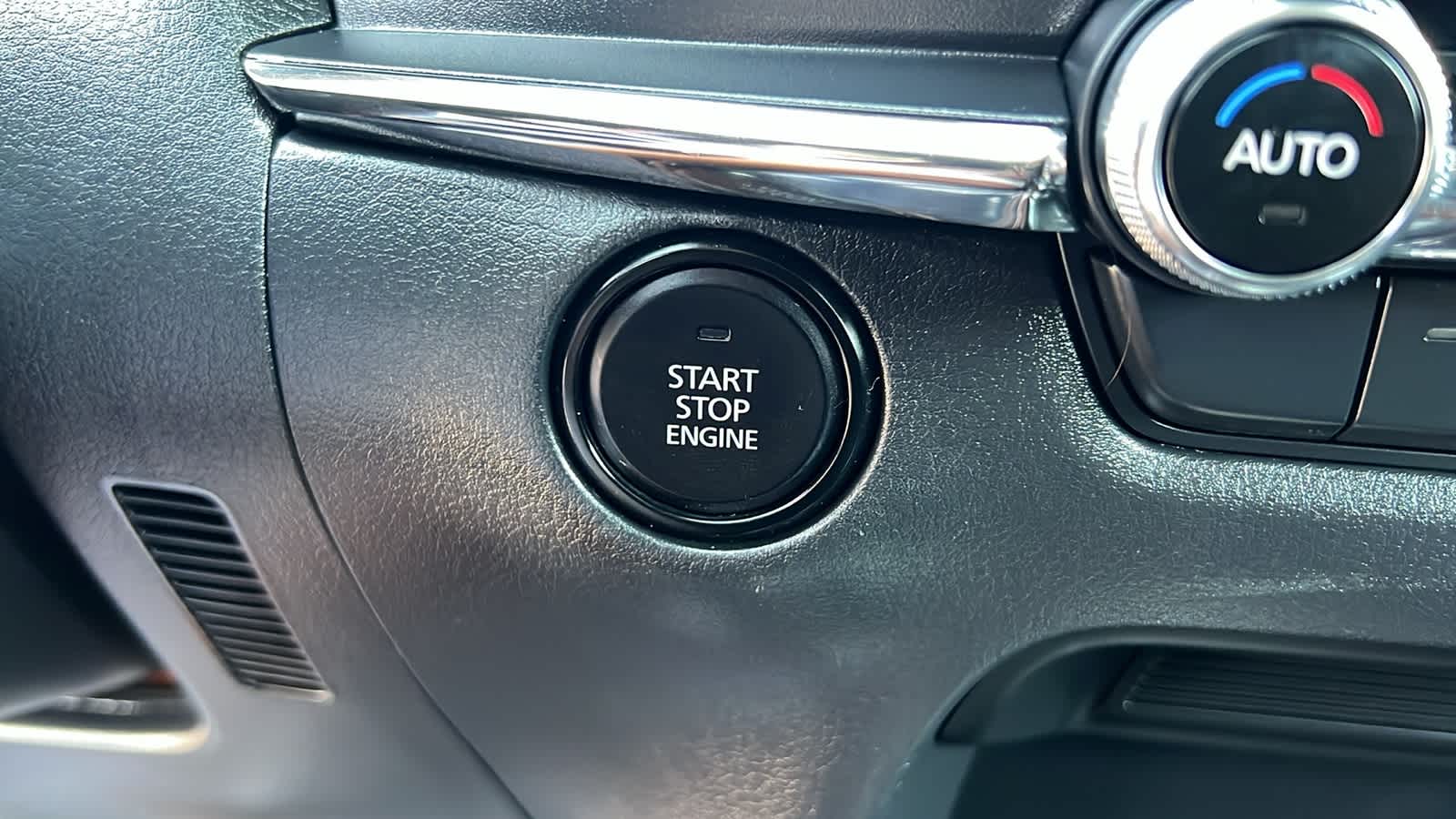 Thumbnail: 2024 Mazda CX-30 - 17