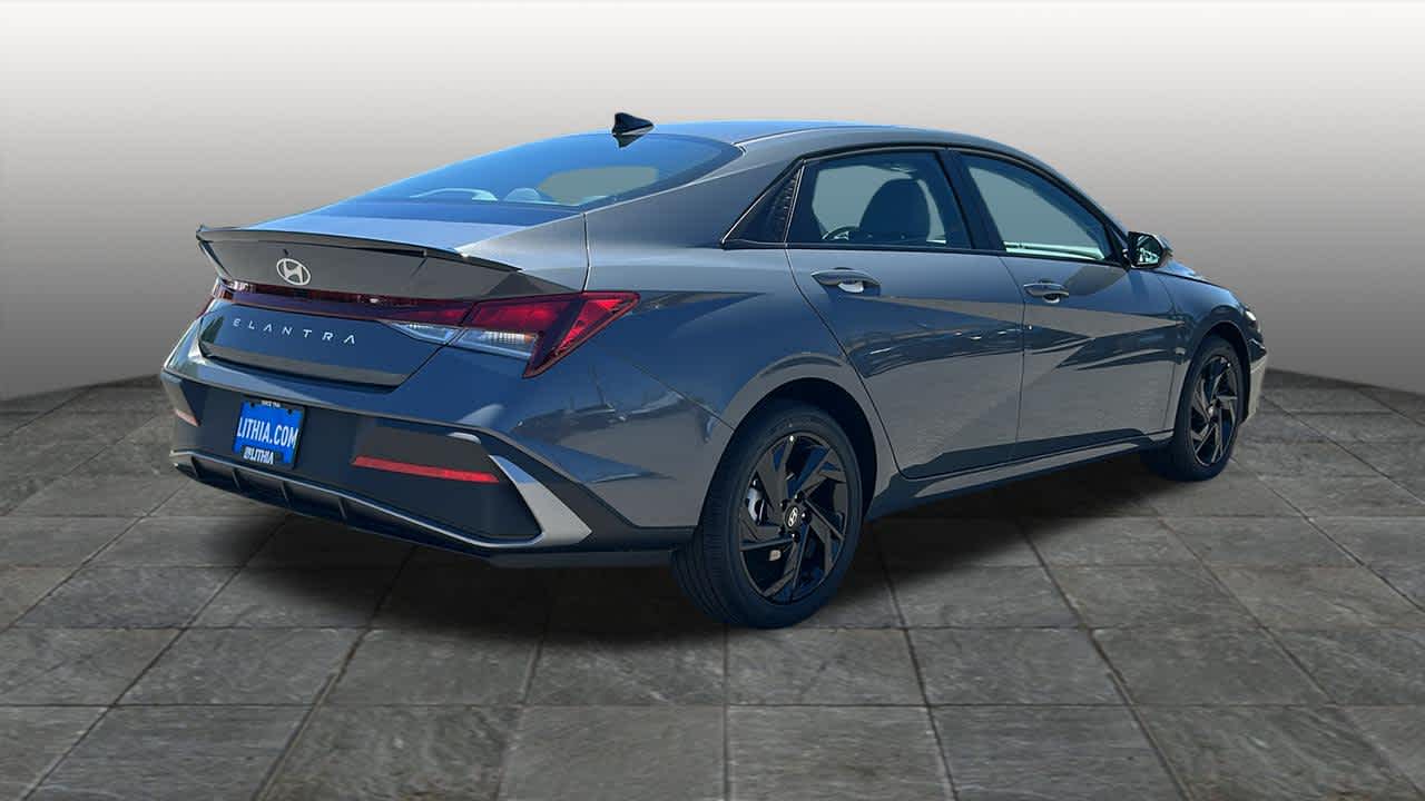 Thumbnail: 2026 Hyundai Elantra - 5