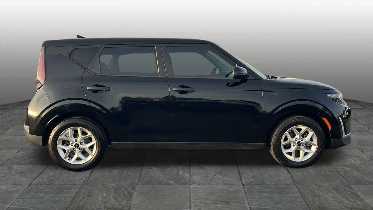 Thumbnail: 2023 Kia Soul - 4