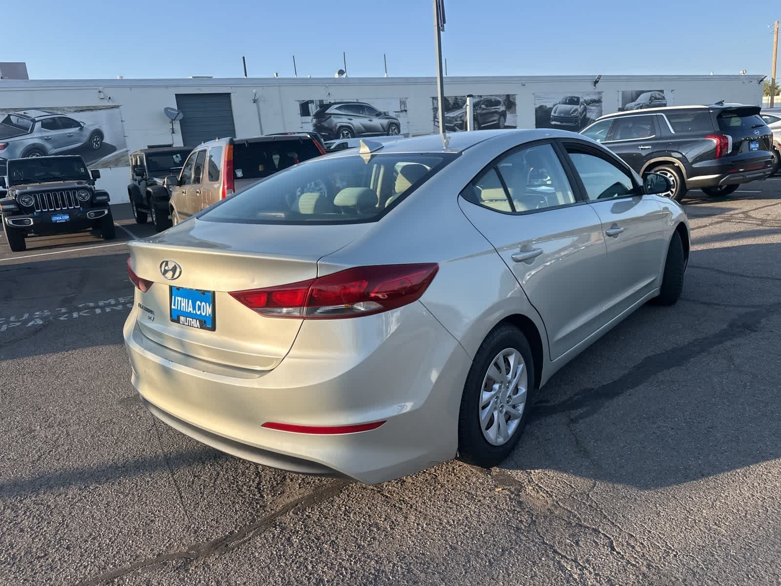 Thumbnail: 2017 Hyundai Elantra - 6
