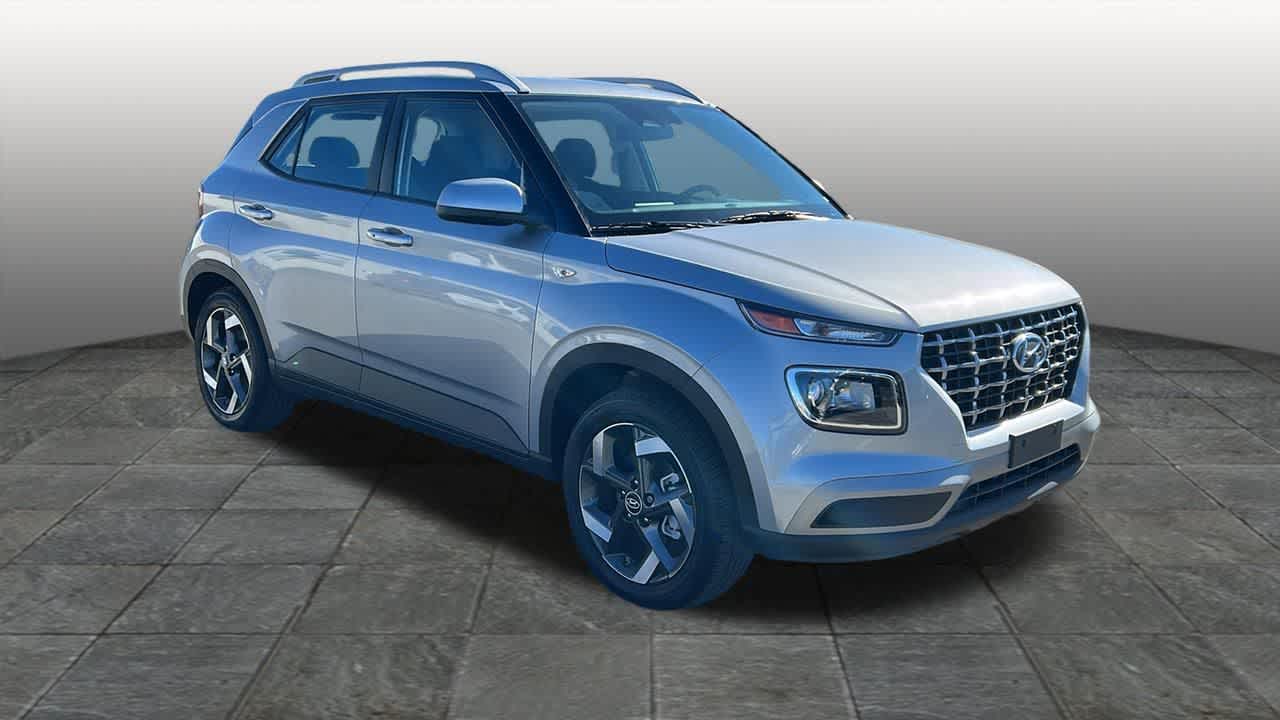 Thumbnail: 2025 Hyundai Venue - 3