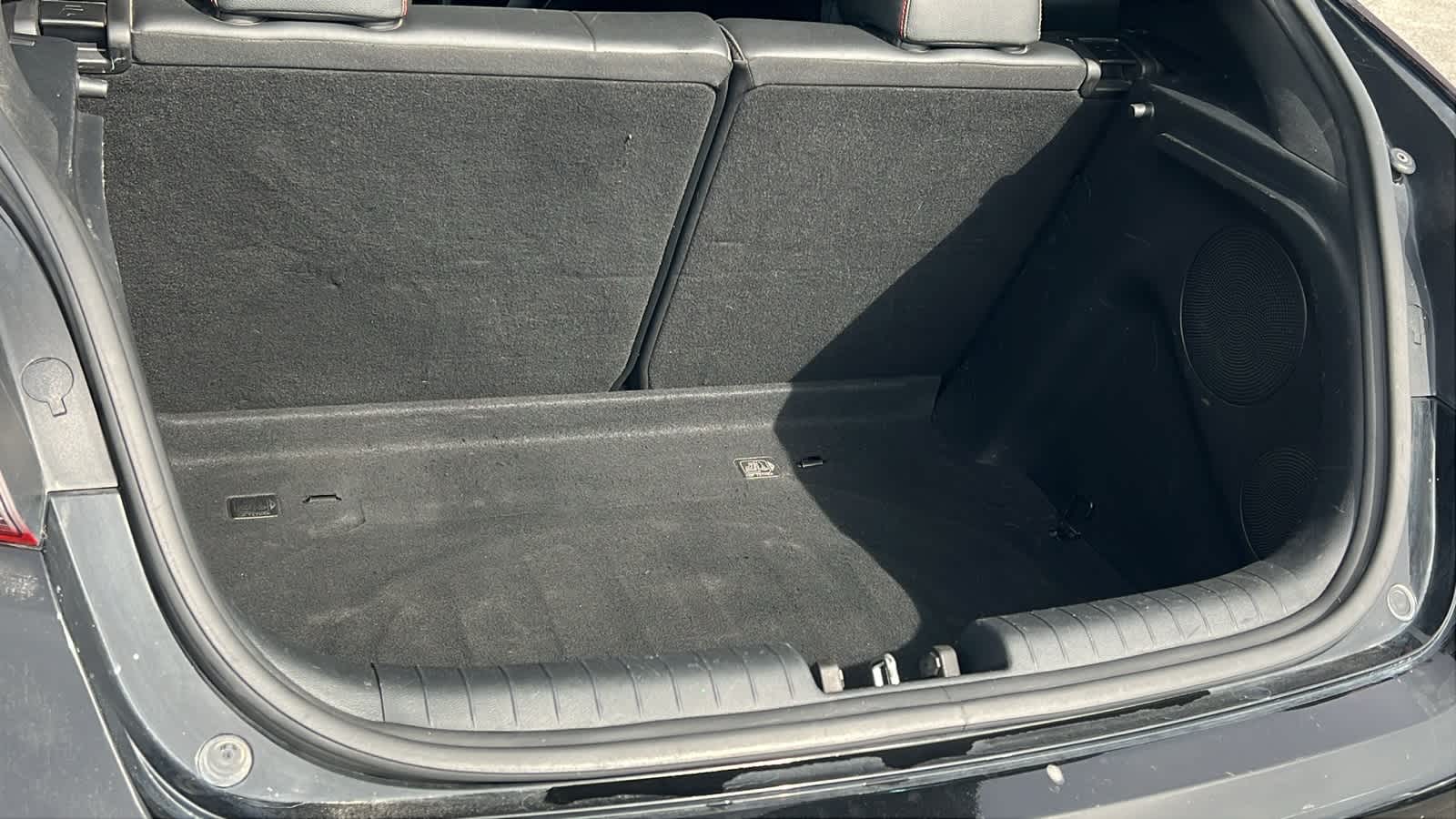 Thumbnail: 2020 Hyundai Veloster - 25