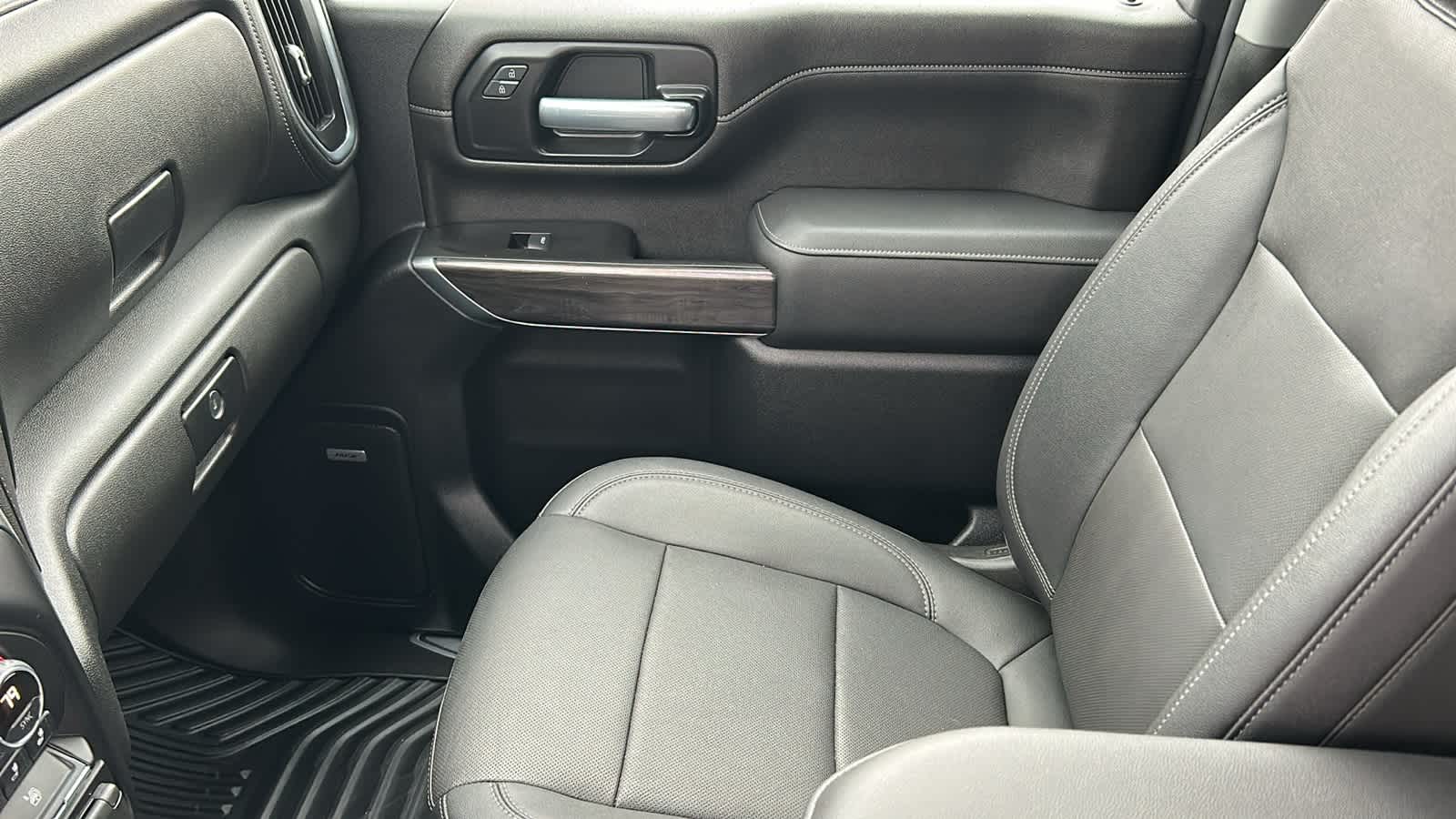 Thumbnail: 2021 Chevrolet Silverado 2500 - 12