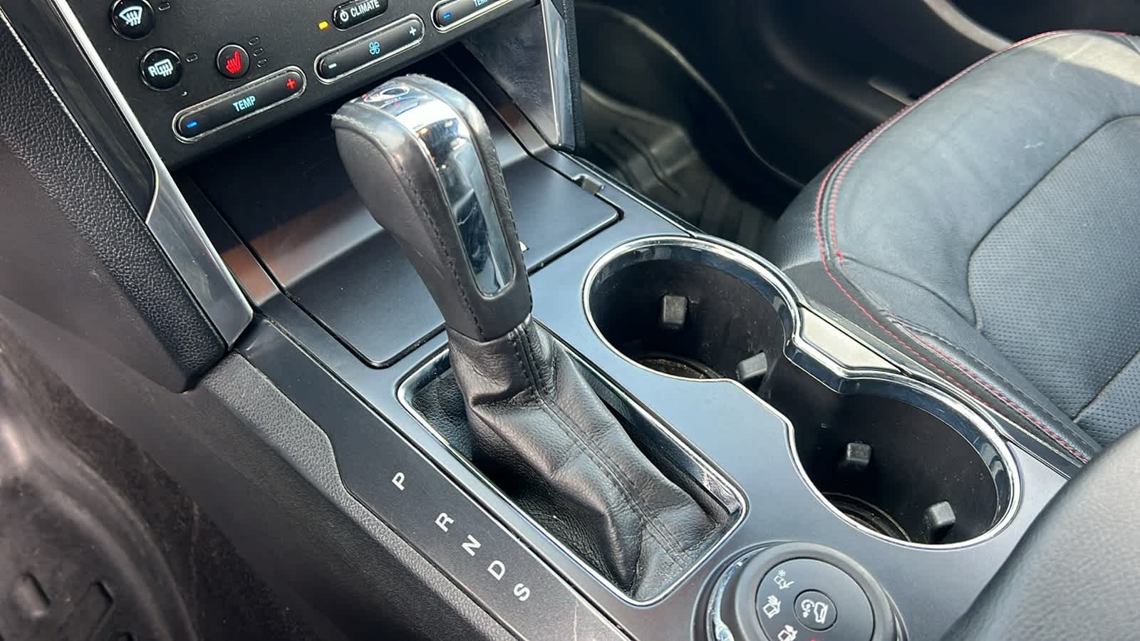 Thumbnail: 2018 Ford Explorer - 13