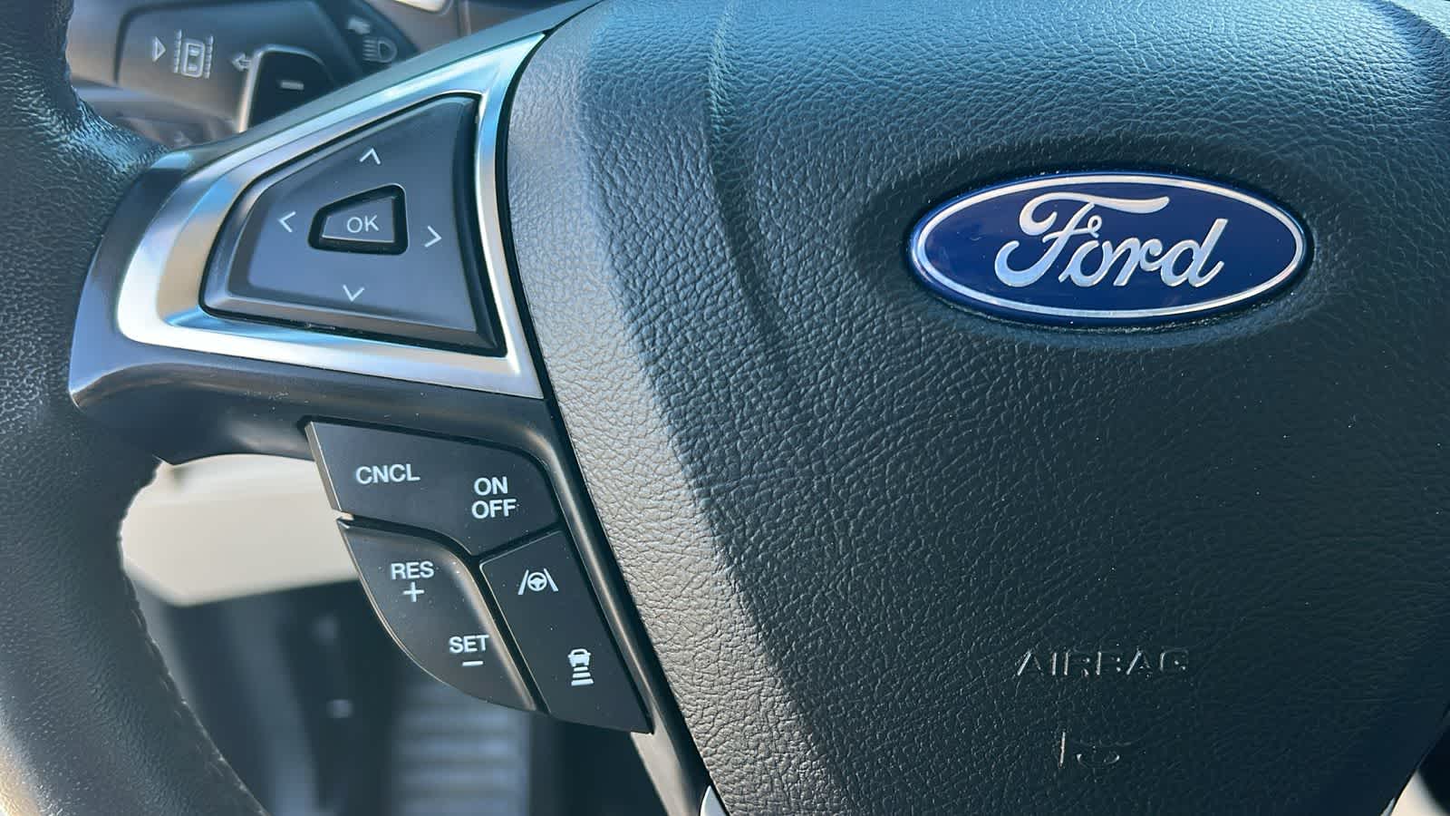 Thumbnail: 2020 Ford Edge - 19