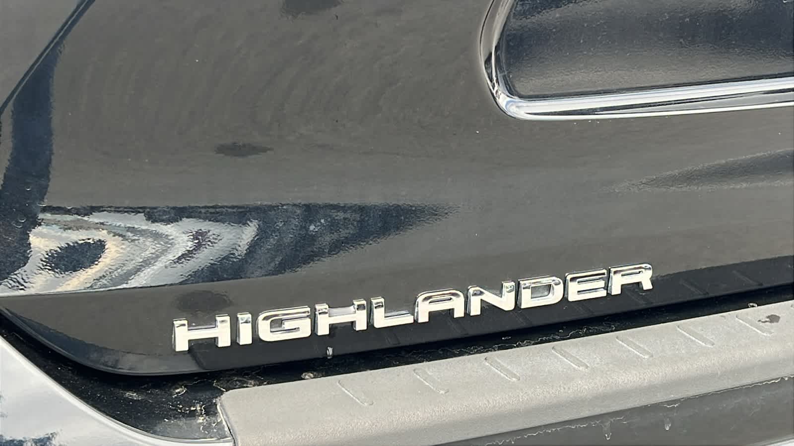 Thumbnail: 2021 Toyota Highlander - 28