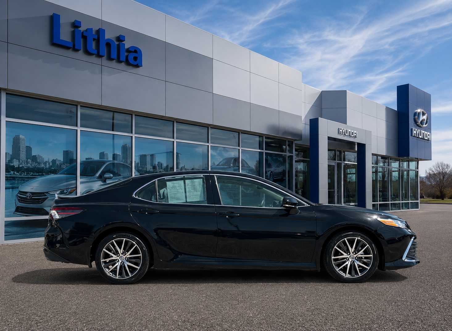 Thumbnail: 2024 Toyota Camry - 10