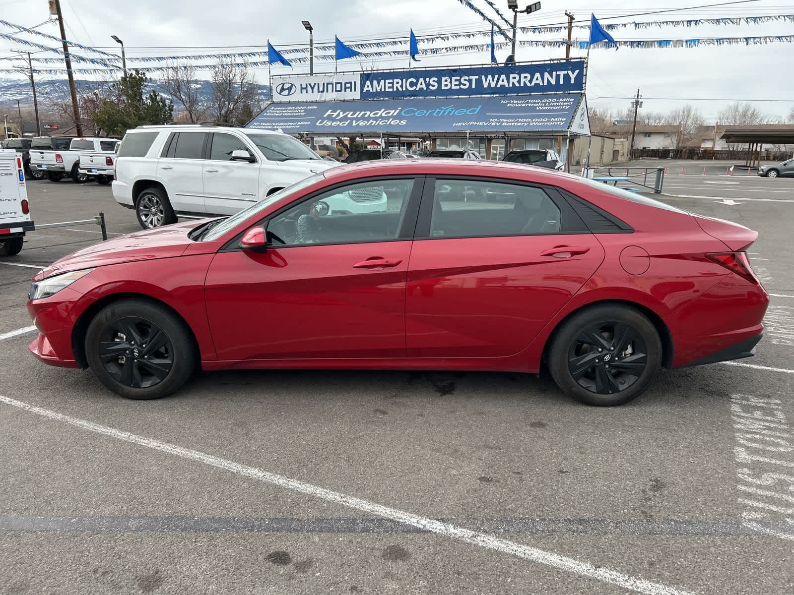 Thumbnail: 2023 Hyundai Elantra - 3