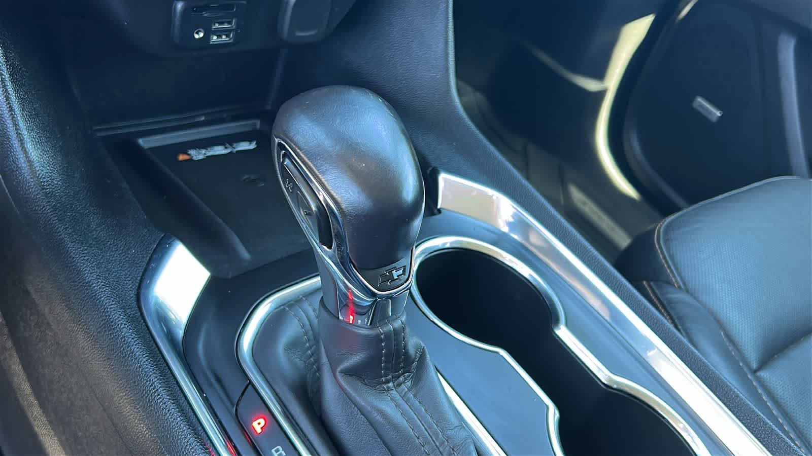 Thumbnail: 2021 Chevrolet Traverse - 13