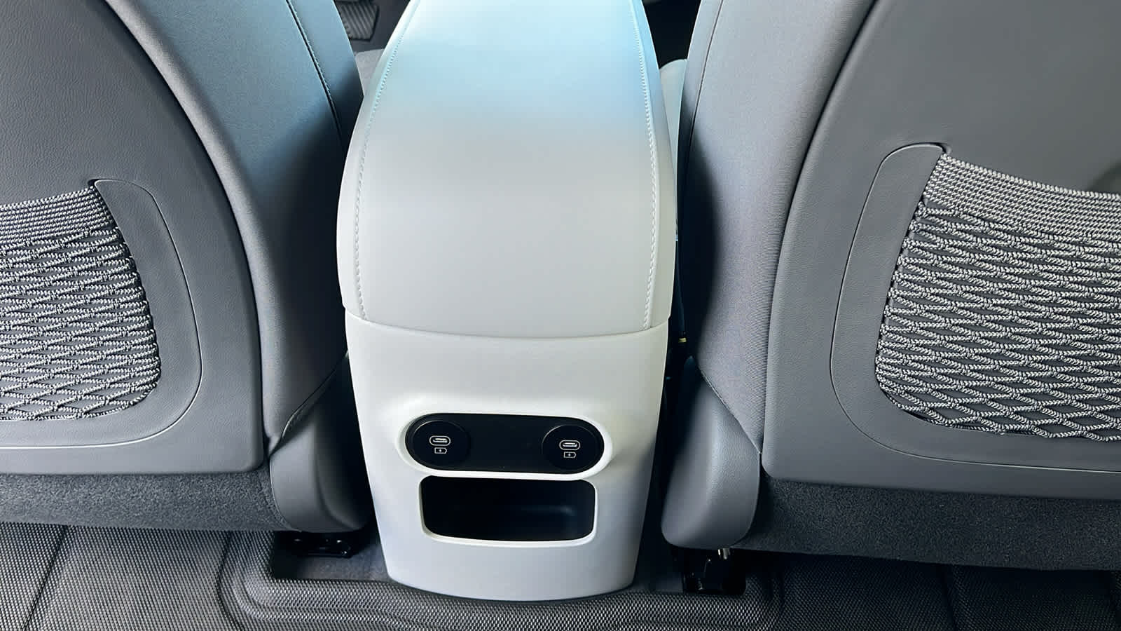 Thumbnail: 2026 Hyundai Ioniq 5 - 25