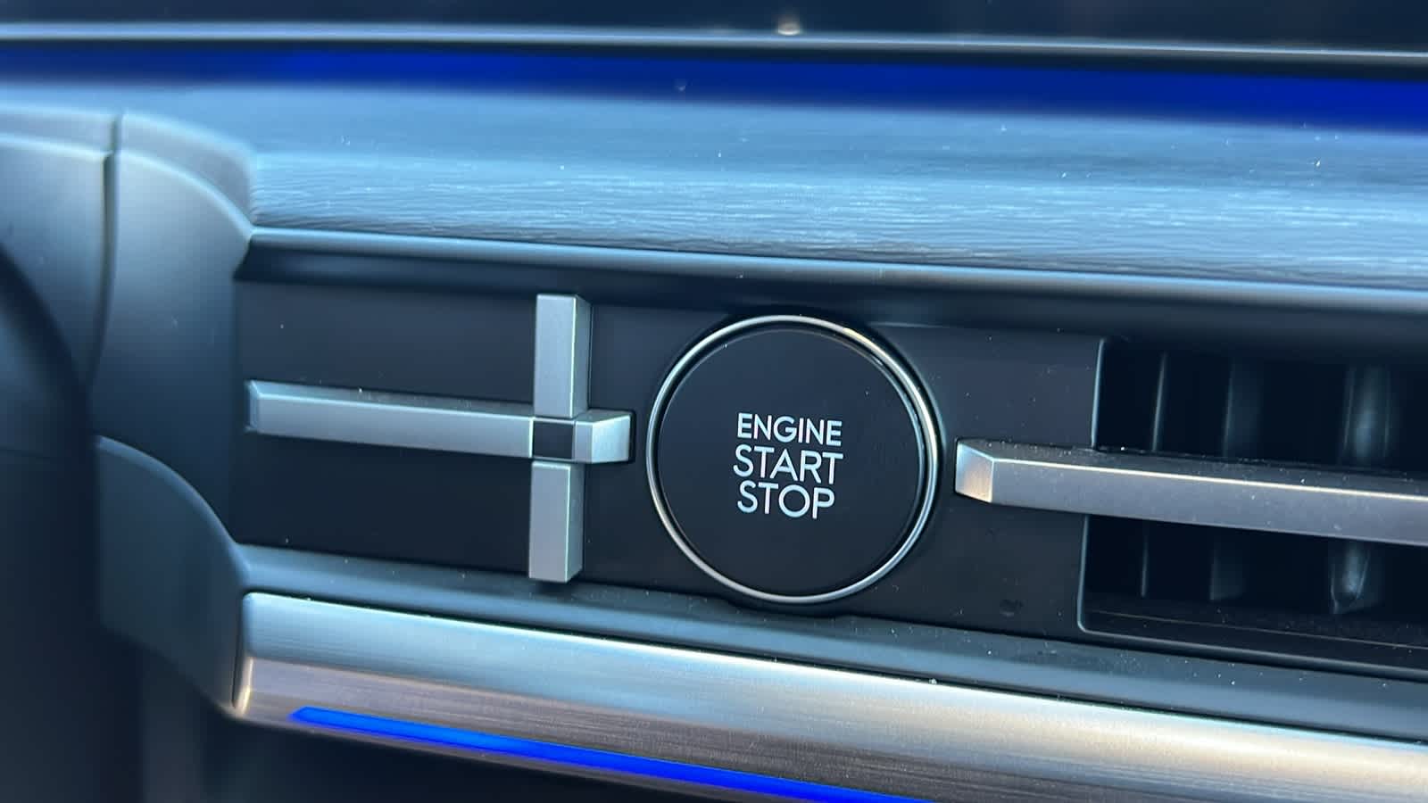 Thumbnail: 2025 Hyundai Santa Fe - 17