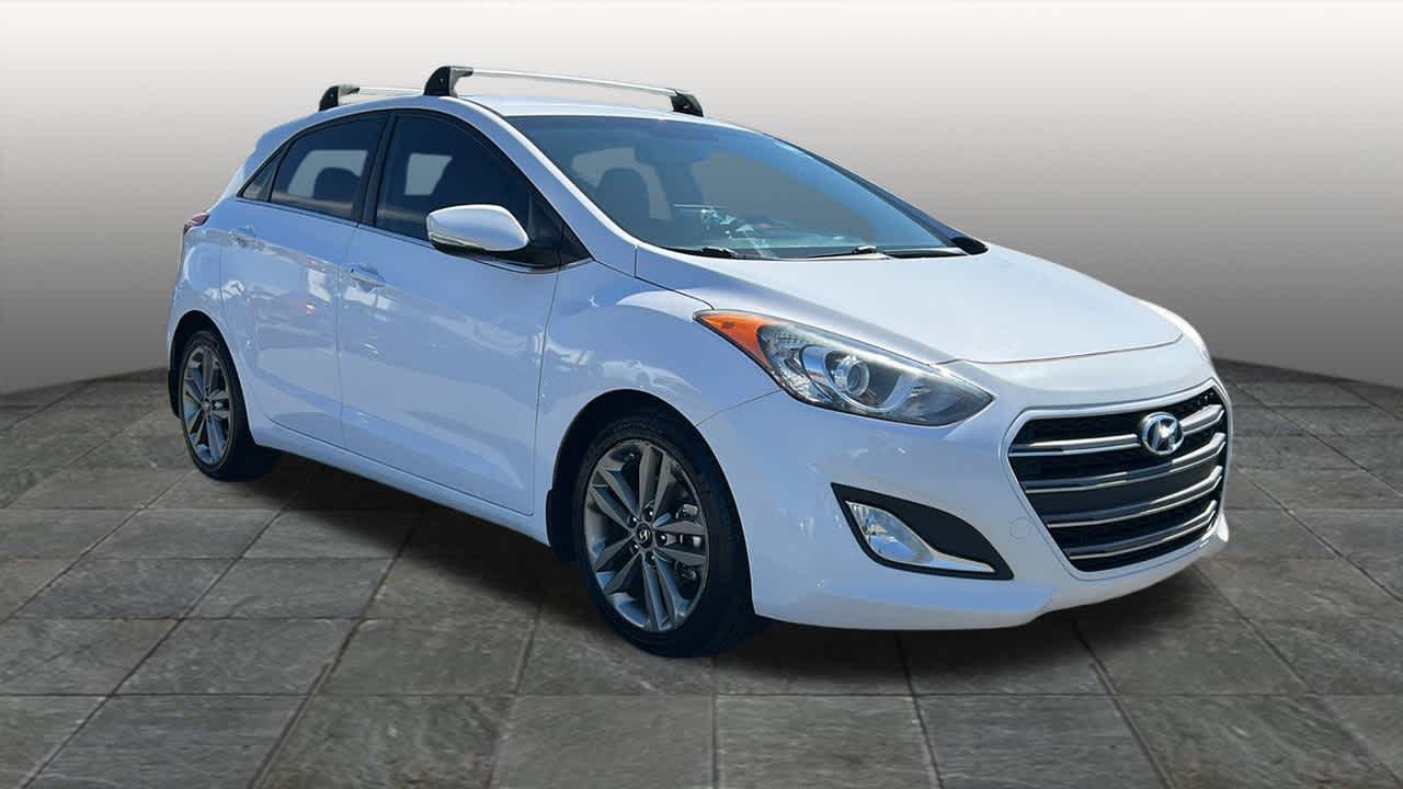 Thumbnail: 2016 Hyundai Elantra - 3