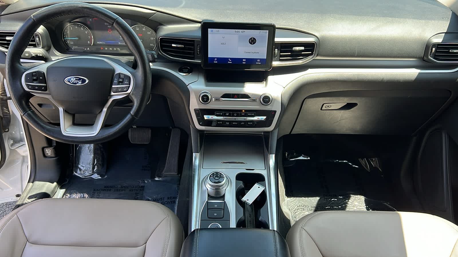 Thumbnail: 2022 Ford Explorer - 26