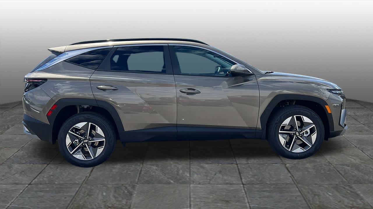 Thumbnail: 2025 Hyundai Tucson - 4