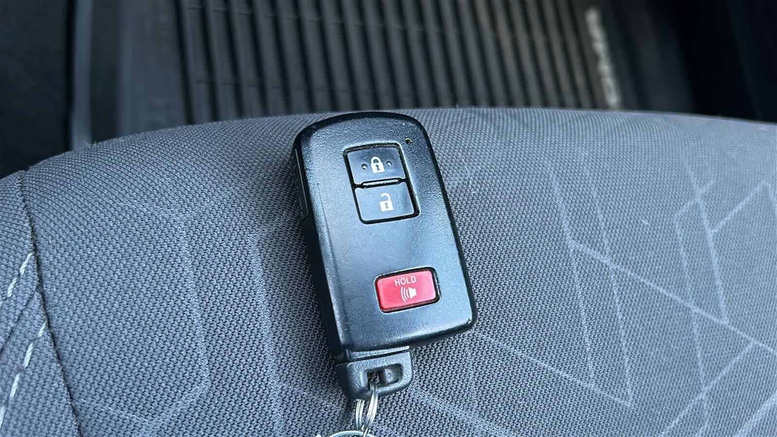 Thumbnail: 2018 Toyota Tacoma - 28