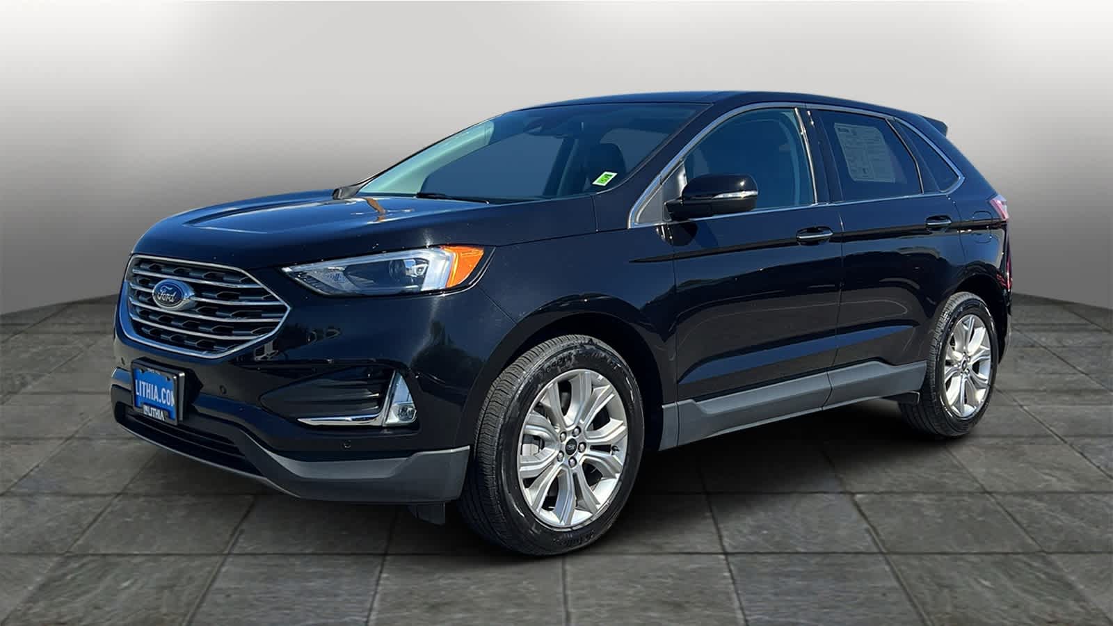 2024 Ford Edge Titanium Hero Image