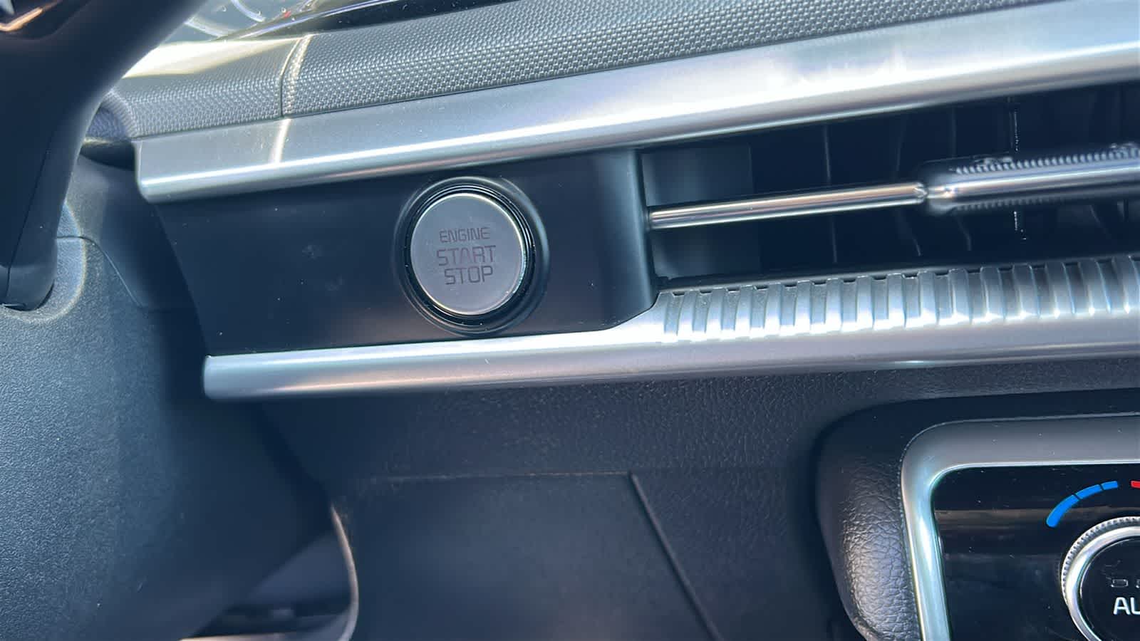 Thumbnail: 2023 Kia K5 - 17