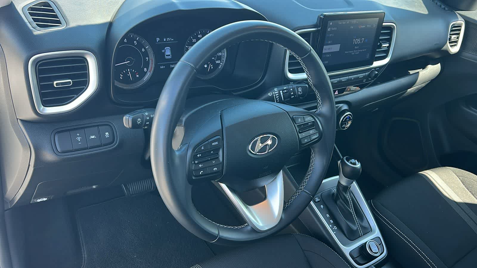 Thumbnail: 2022 Hyundai Venue - 10