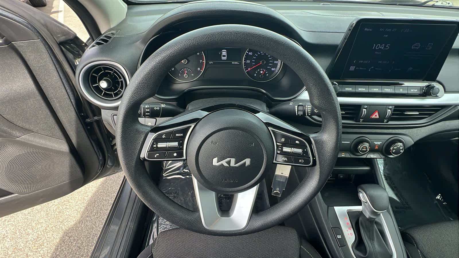 Thumbnail: 2024 Kia Forte - 18