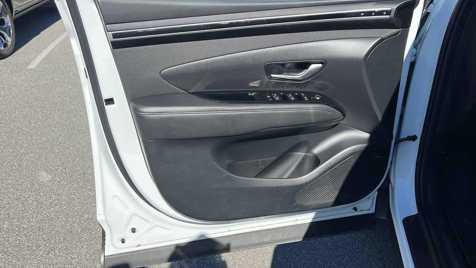 Thumbnail: 2022 Hyundai Tucson - 23